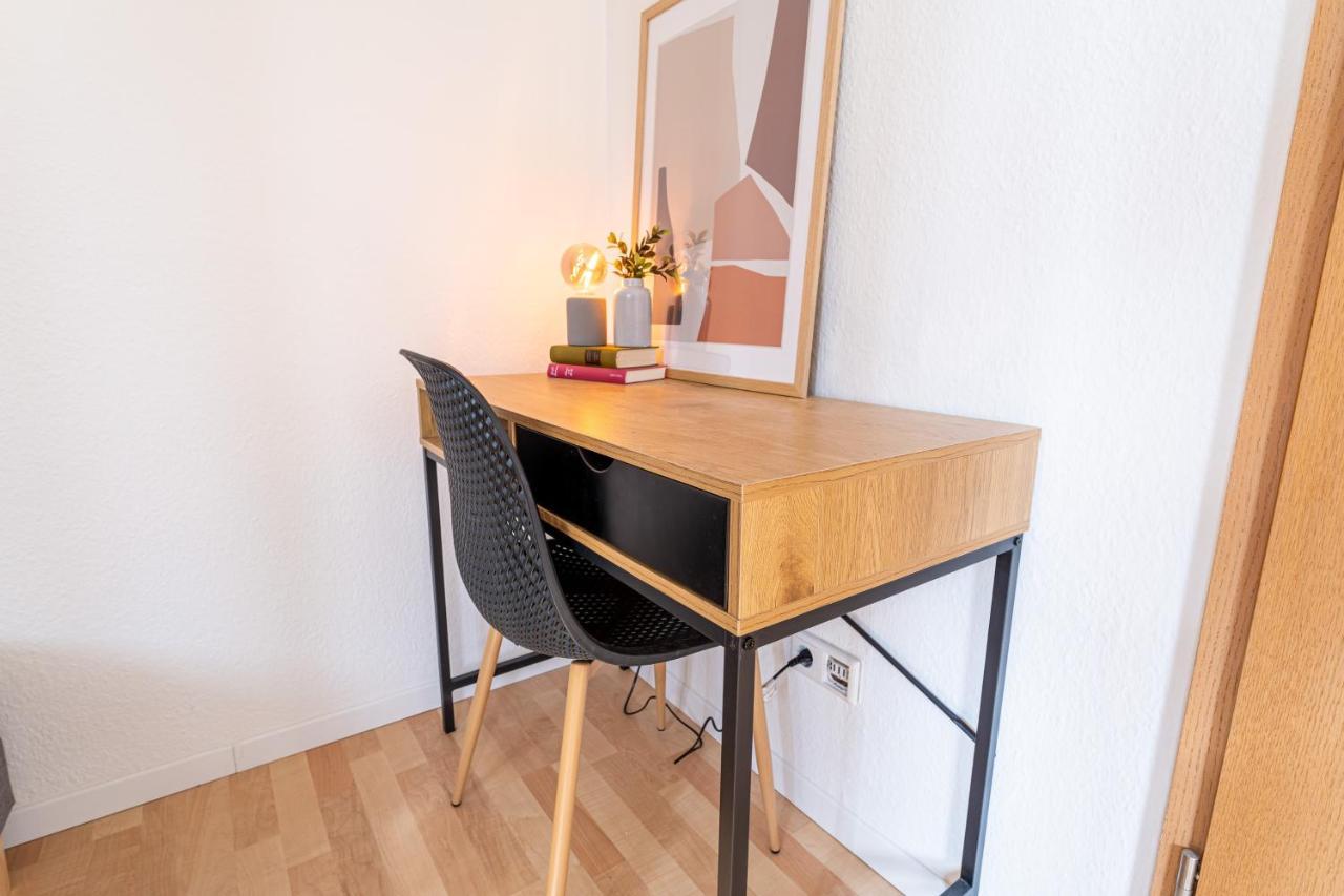 Vollausgtesttattes Modernes Studio,Nahe Btu,Netflix,Kostenloser Tiefgaragenstellplatz Cottbus Buitenkant foto