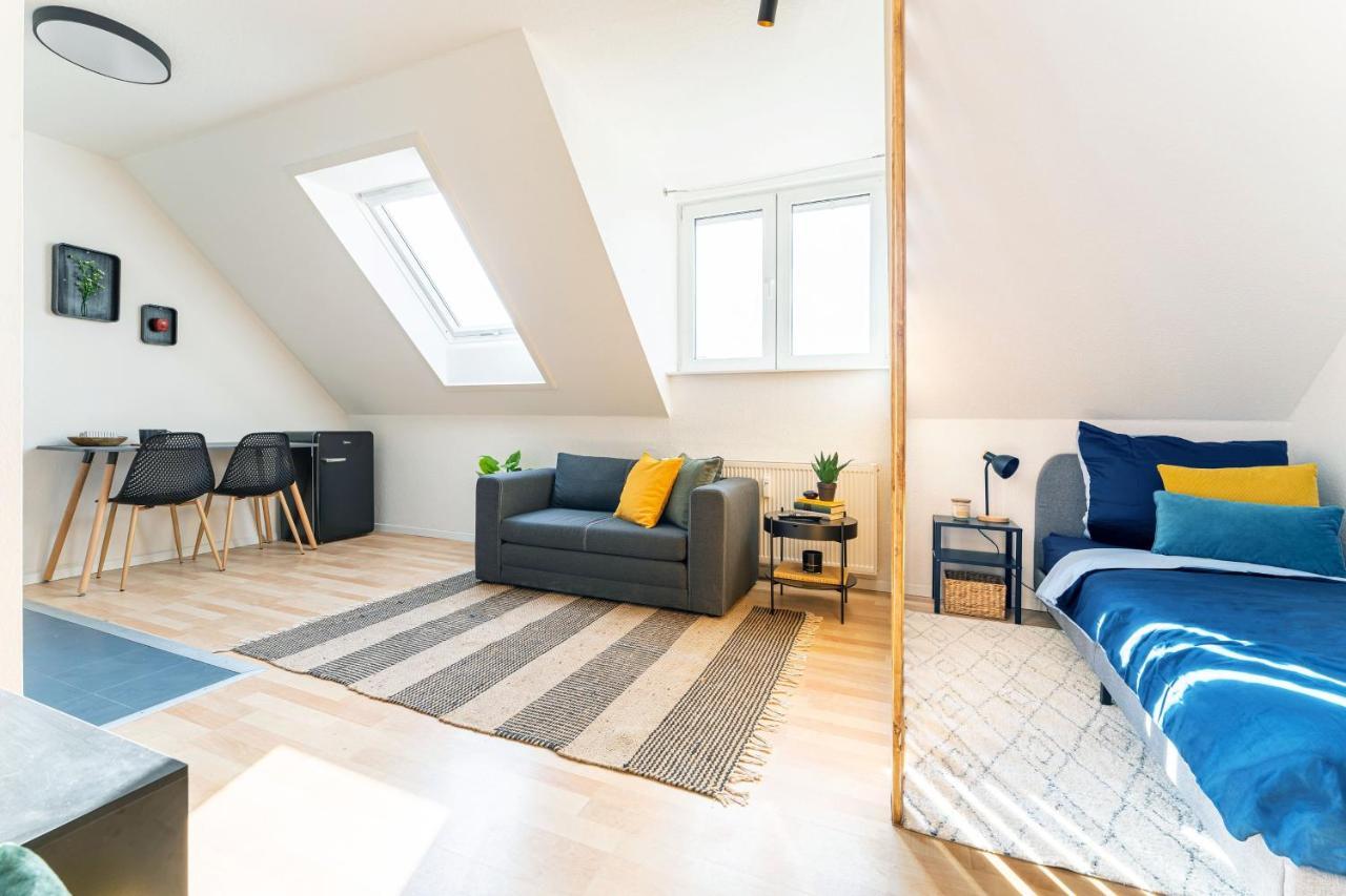Vollausgtesttattes Modernes Studio,Nahe Btu,Netflix,Kostenloser Tiefgaragenstellplatz Cottbus Buitenkant foto