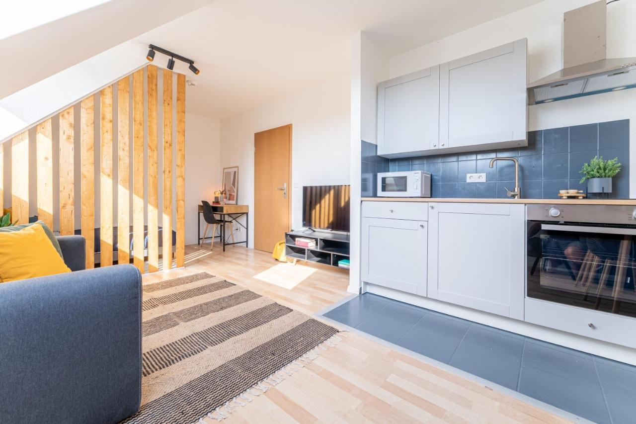 Vollausgtesttattes Modernes Studio,Nahe Btu,Netflix,Kostenloser Tiefgaragenstellplatz Cottbus Buitenkant foto